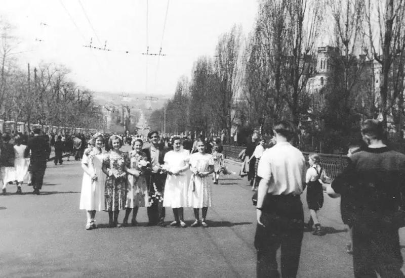 The network showed what one of the most famous boulevards of Kyiv looked like in the 1930s-1950s