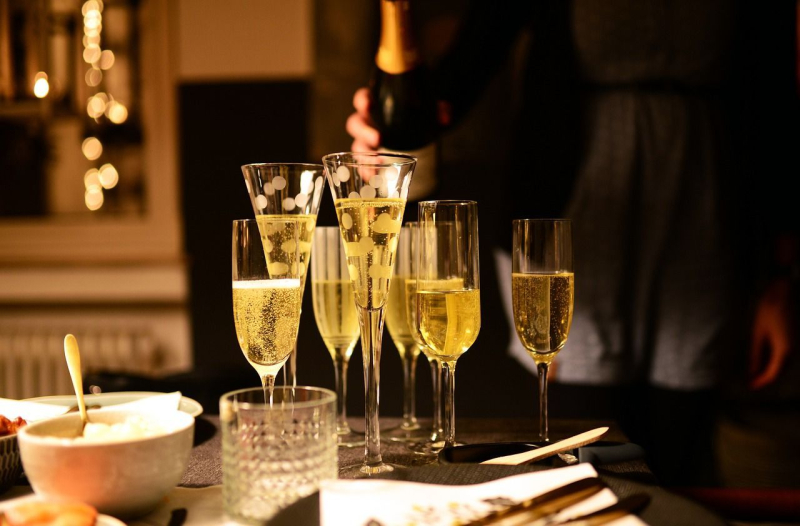 4 convincing reasons why you should drink champagne 