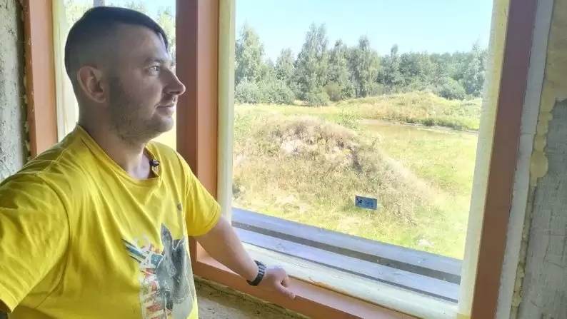 Used over 800 bales of straw: a man from Volhynia builds an eco-house for five years