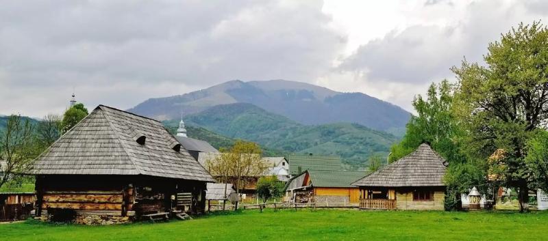 Cozy paradise: 7 charming villages of Ukraine, where you should go for a weekend in autumn