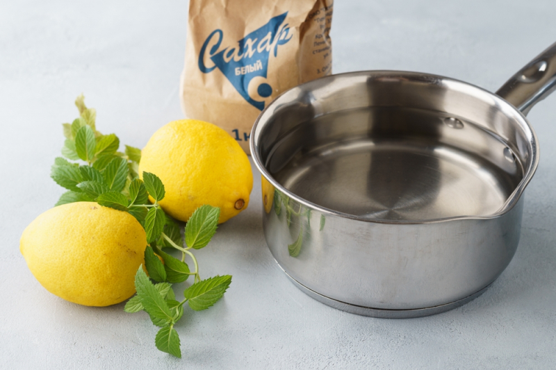 How to make real homemade lemonade in a few minutes